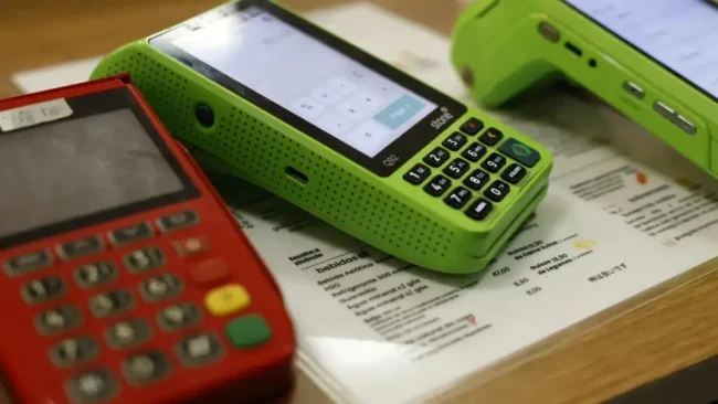 Vale-refeição e vale-alimentação têm novas regras regulamentadas em decreto assinado por Lula; saiba mais (2)