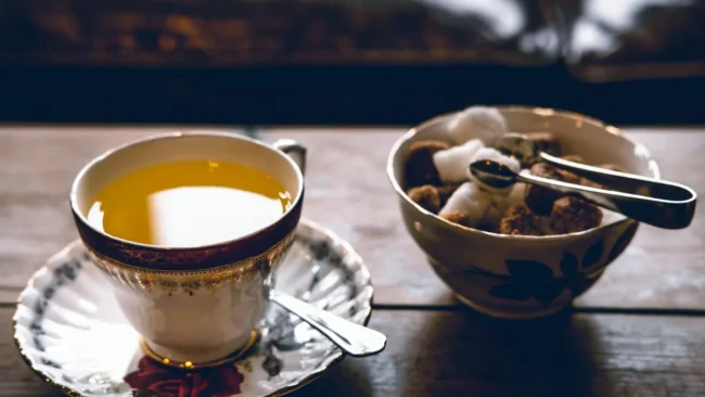 Inchaço abdominal 7 bebidas que vão ajudar a eliminar o desconforto (6)