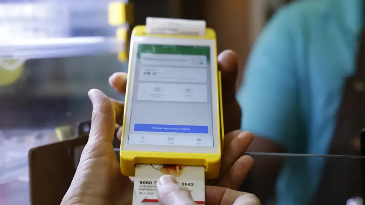 Nova modalidade de fraude na praça: saiba o que é o “golpe da maquininha” e se proteja