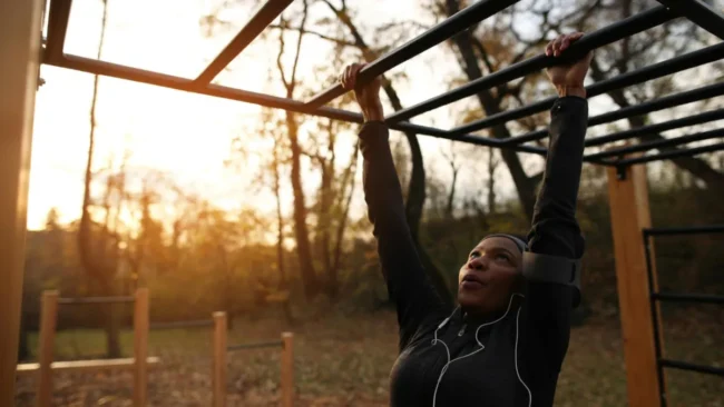 O que é calistenia Entenda como ela pode influenciar em sua saúde e bem-estar (1)