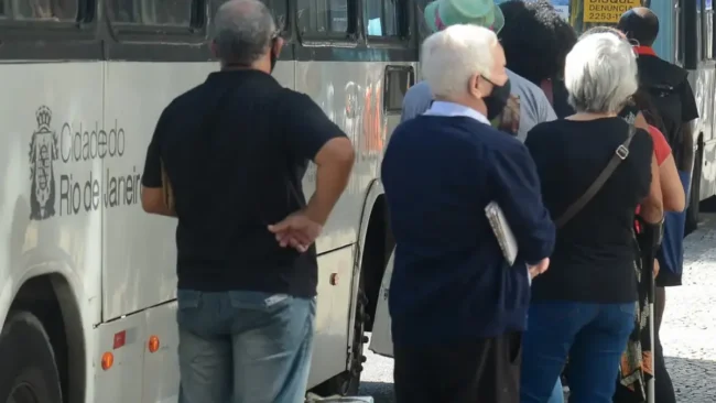 Passagem de ônibus vai aumentar o valor da tarifa já em janeiro de 2026 saiba mais detalhes (1)